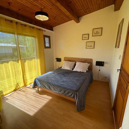 Maison Tres Agreable Avec Exterieurs, Bien Situee Au Plan D'Eau Эмбрён Экстерьер фото